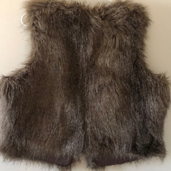 Faux fur vest - Picture 3 of 3